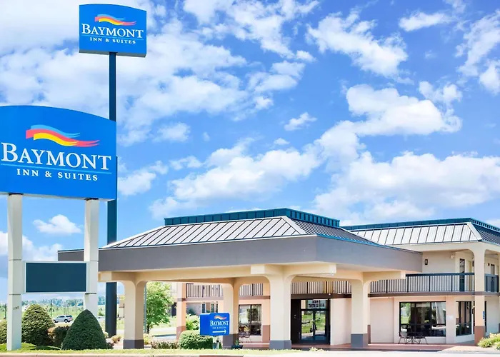 Baymont By Wyndham Clarksville Northeast
