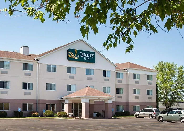 Quality Inn Brooklyn Center