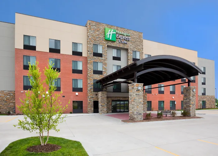 Holiday Inn Express & Suites Davenport, An Ihg Hotel