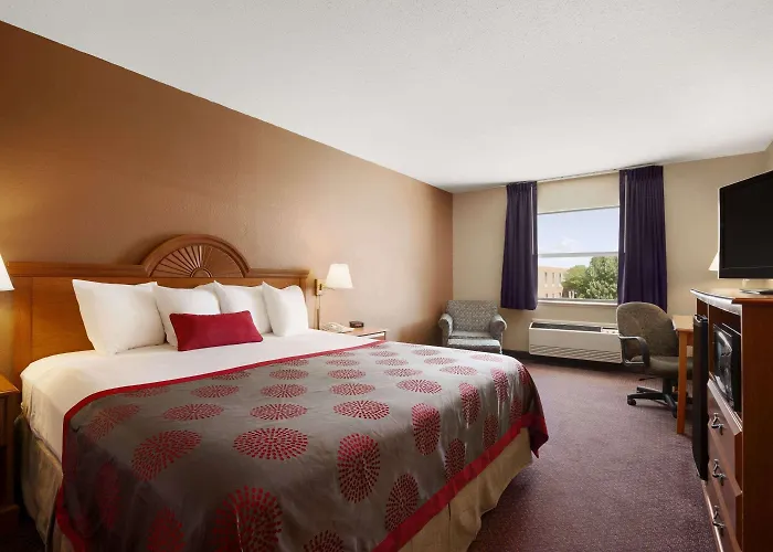 Ramada By Wyndham Sioux City