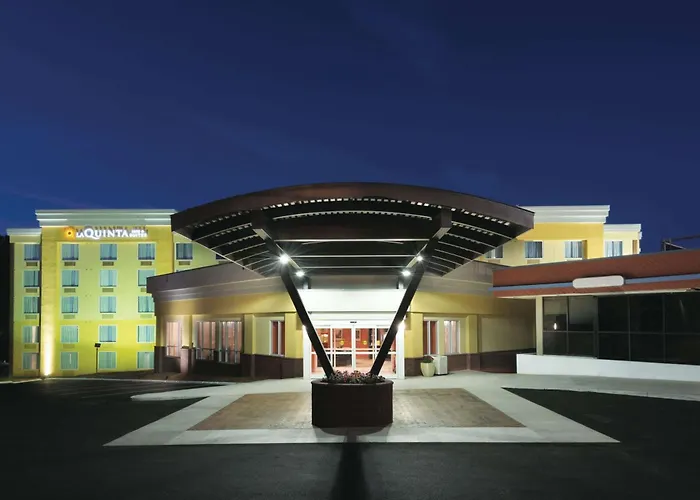 La Quinta By Wyndham Lynchburg At Liberty Univ. Hotel