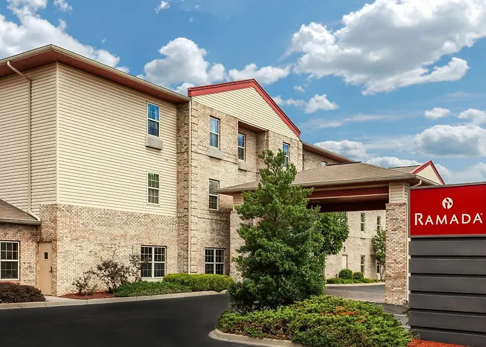 Ramada By Wyndham Sellersburg/Louisville North