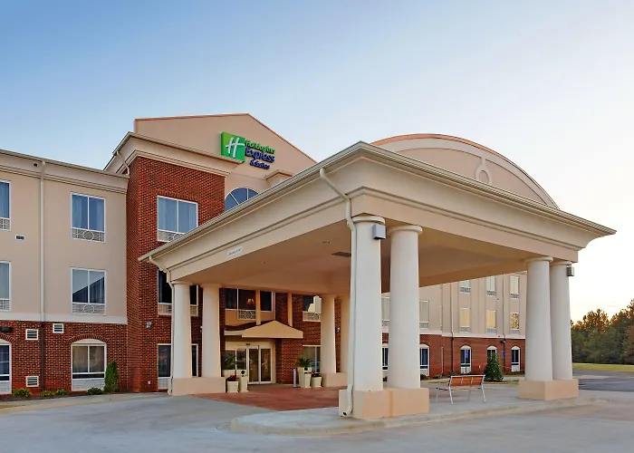 Holiday Inn Express Hotel & Suites Talladega By Ihg