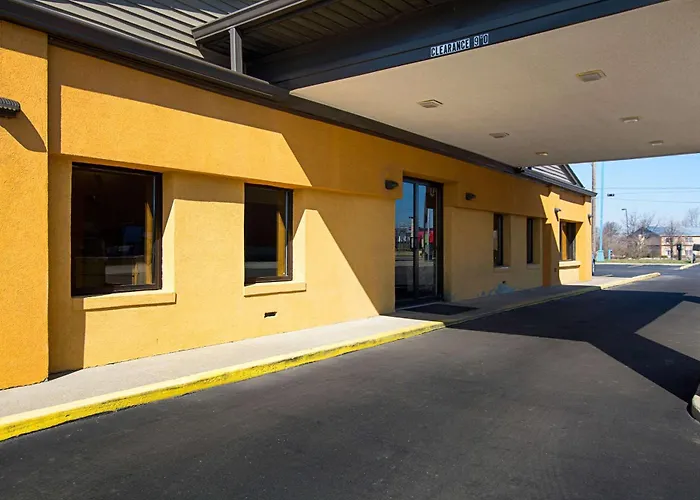 Quality Inn & Suites Greensburg I-74