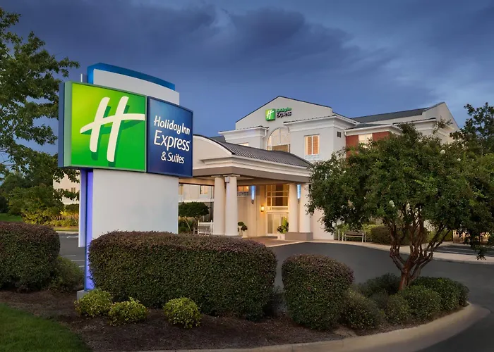 Holiday Inn Express & Suites Auburn - University Area By Ihg