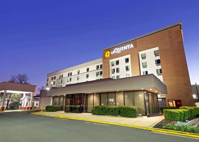 La Quinta Inn & Suites By Wyndham Dc Metro Capital Beltway Capitol Heights