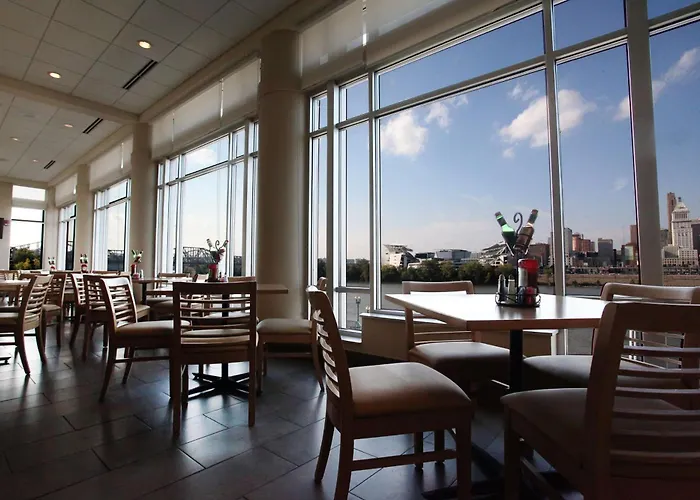 Embassy Suites Cincinnati - Rivercenter Covington