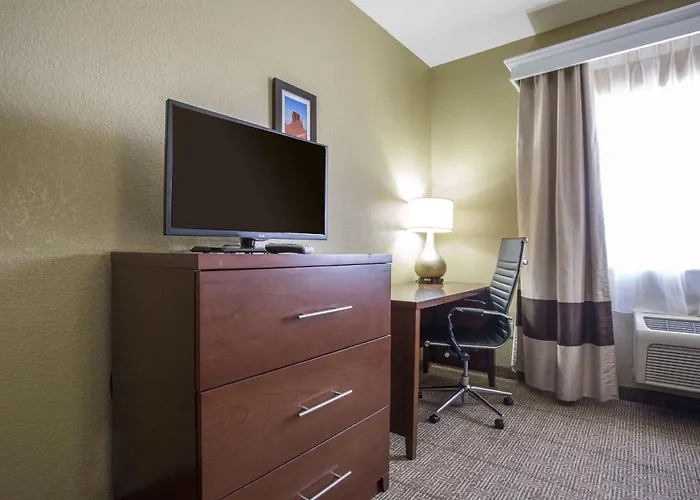 Comfort Inn & Suites Deming