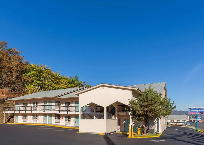 Howard Johnson By Wyndham Roseburg