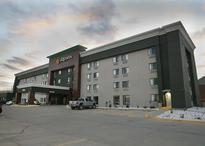 La Quinta By Wyndham Des Moines West Clive Hotel