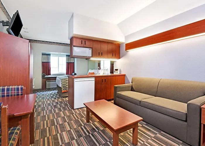 Microtel Inn & Suites Urbandale