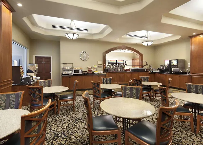 Ramada By Wyndham Olympia Hotel