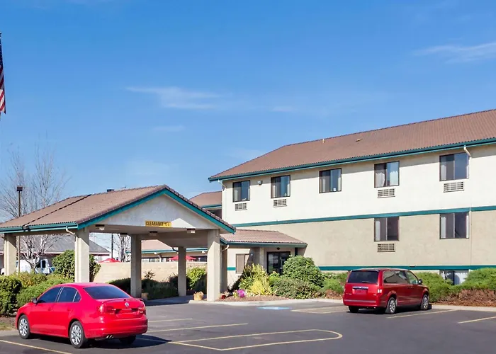 Super 8 By Wyndham Union Gap Yakima Area Hotel