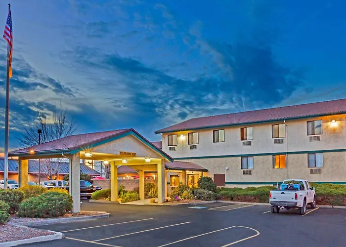 Super 8 By Wyndham Union Gap Yakima Area Hotel
