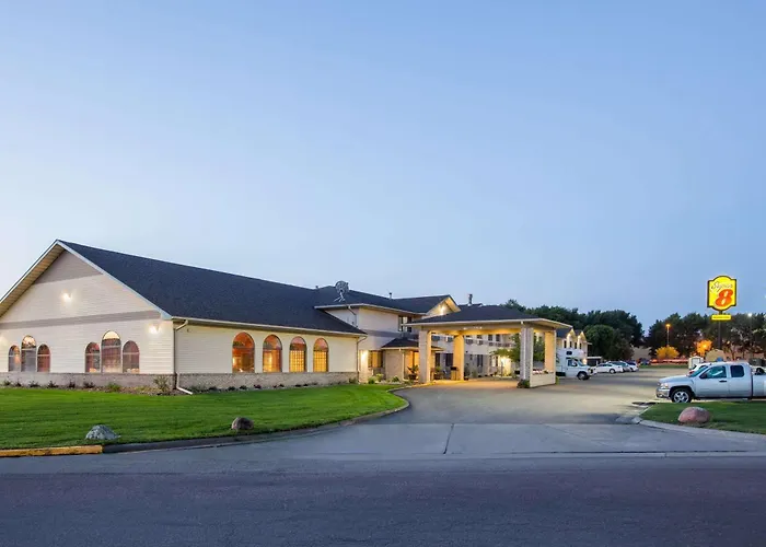 Super 8 By Wyndham Brookings Hotel