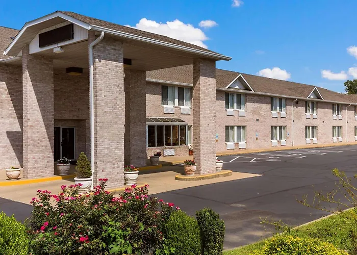 Econo Lodge Inn & Suites Fairview Heights St Louis
