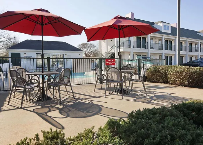 Baymont By Wyndham Gaffney Hotel