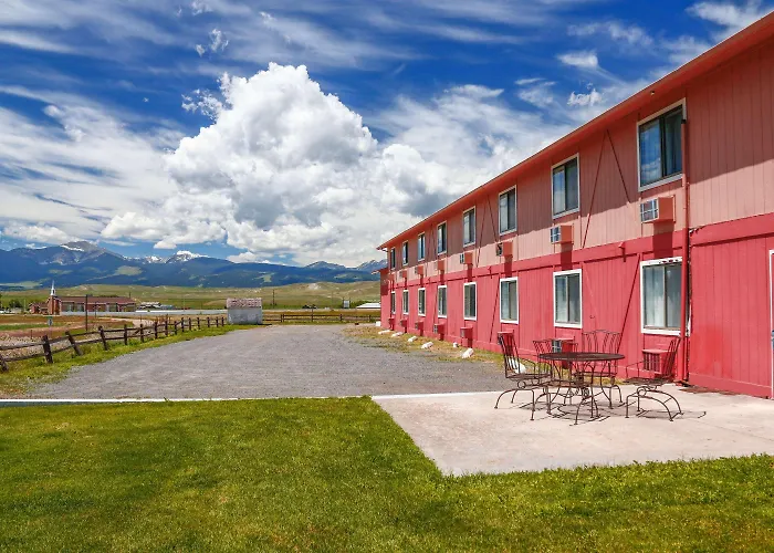 Travelodge By Wyndham Deer Lodge Montana