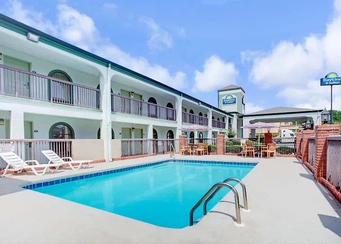 Days Inn & Suites By Wyndham Stockbridge Atlanta
