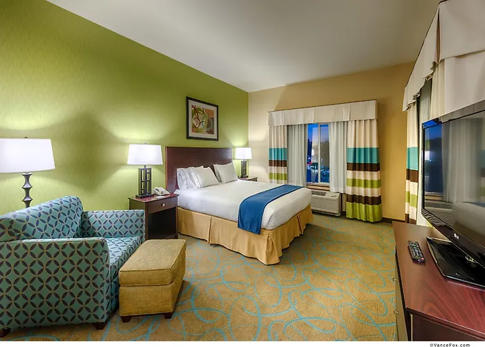 Hampton Inn & Suites Red Bluff