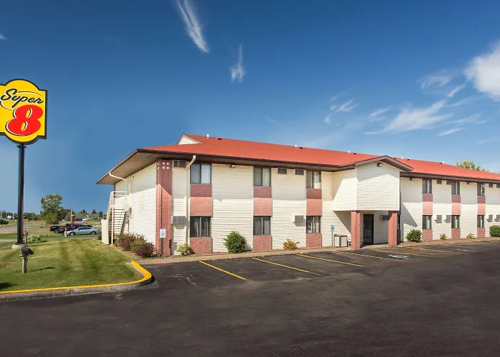 Super 8 By Wyndham Eau Claire I-94 Hotel