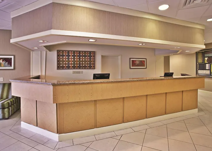 La Quinta By Wyndham Kingsport Tri Cities Airport Hotel