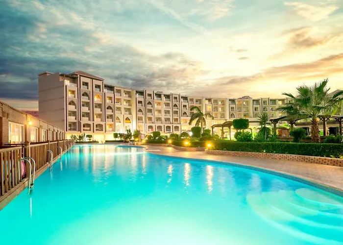 Hawaii Caesar Palace Aqua Park - Families And Couples Only Hurghada