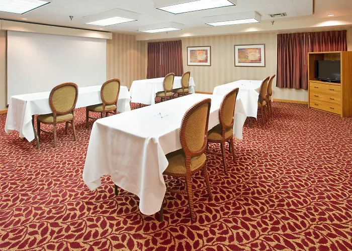Holiday Inn Express Hotel Germantown - Northwest Milwaukee, An Ihg Hotel