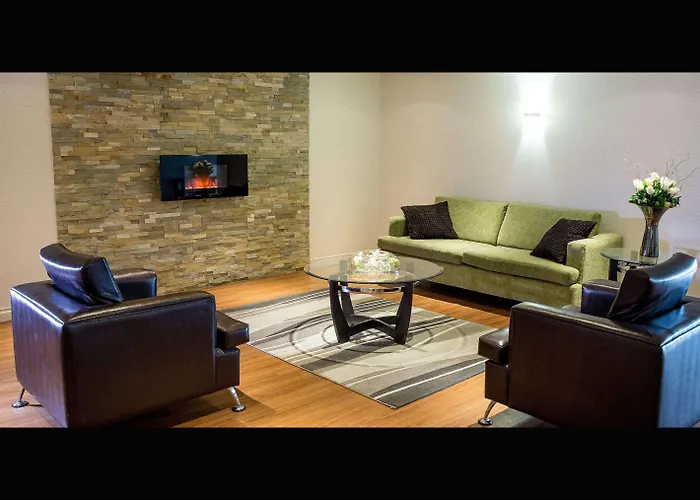 Quality Inn & Suites Brossard