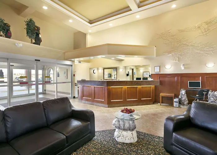 Super 8 By Wyndham High Level Ab Hotel