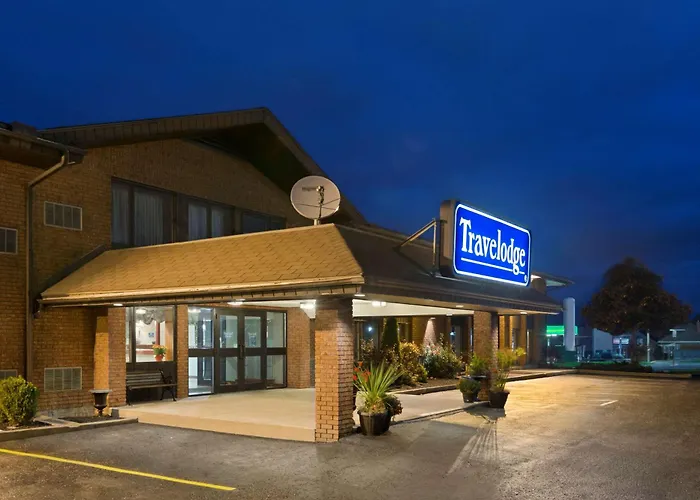 Travelodge By Wyndham Owen Sound On