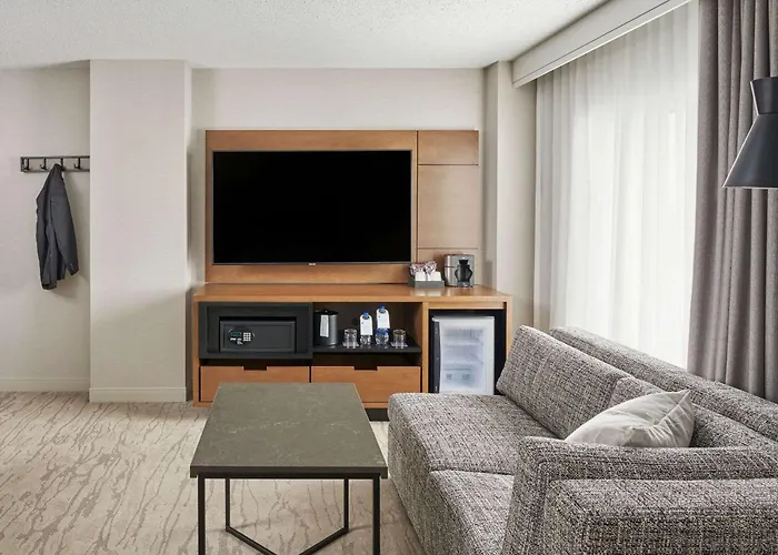 Hyatt Regency Deerfield Hotel