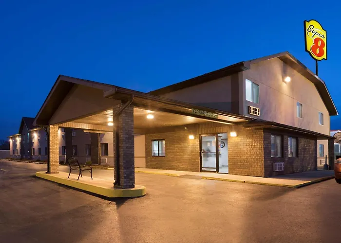 Super 8 By Wyndham Rantoul Hotel