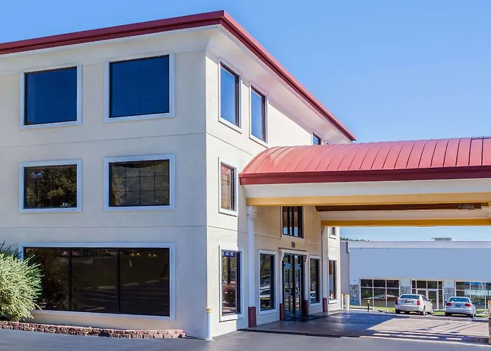 Days Inn By Wyndham Dalton