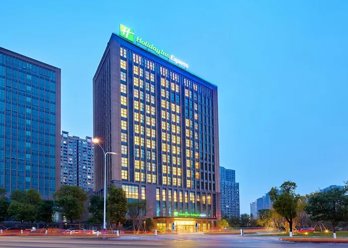 Holiday Inn Express Chongqing University Town By Ihg