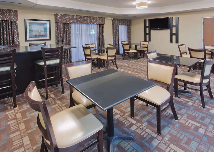 La Quinta By Wyndham Columbus - Grove City
