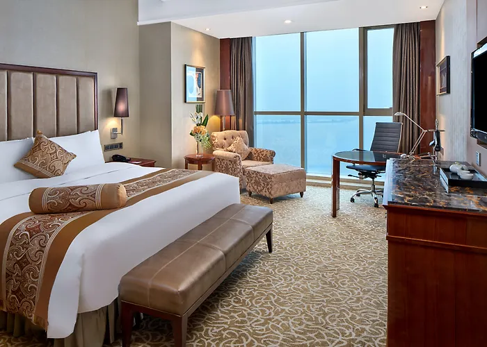 Crowne Plaza Zhenjiang By Ihg Hotel