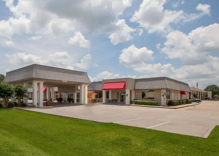 Iberia House & Suites New Iberia