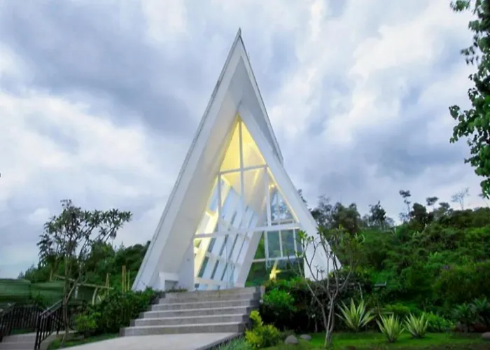 The Green Forest Resort Lembang