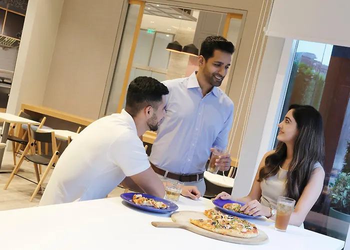 Holiday Inn Express Hyderabad Banjara Hills By Ihg