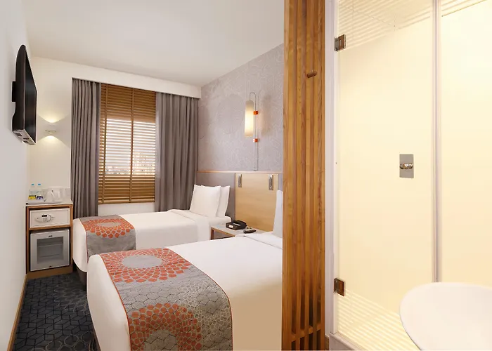 Holiday Inn Express Ahmedabad Prahlad Nagar By Ihg