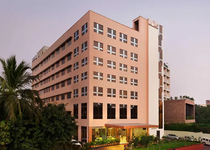 Ramada Jamshedpur Bistupur Hotel