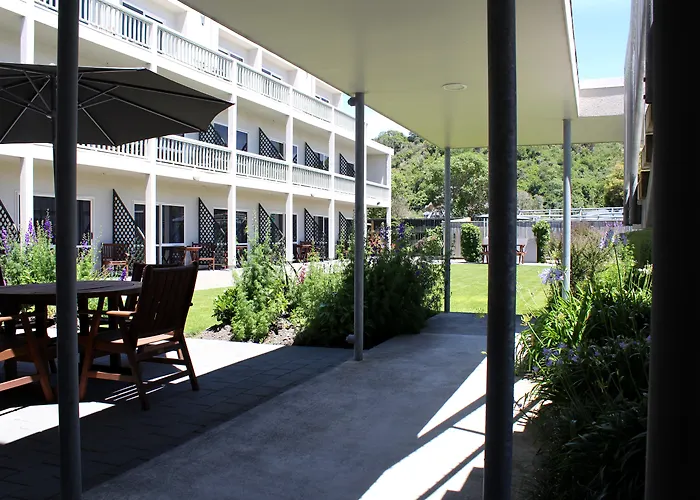 The White Morph Motels Kaikoura
