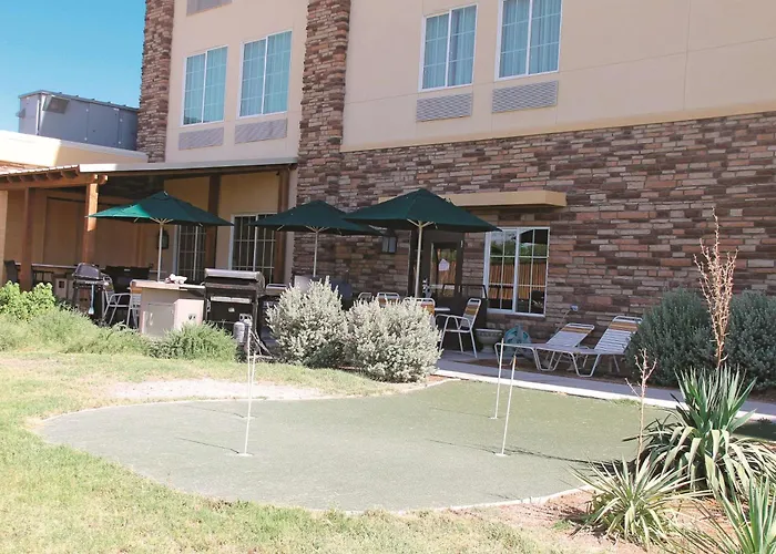 La Quinta By Wyndham Pecos Hotel