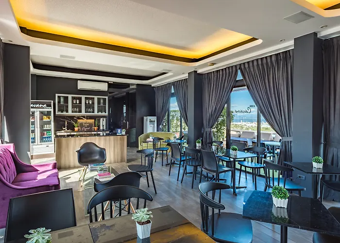 Azumi Boutique Hotel Muntinlupa City