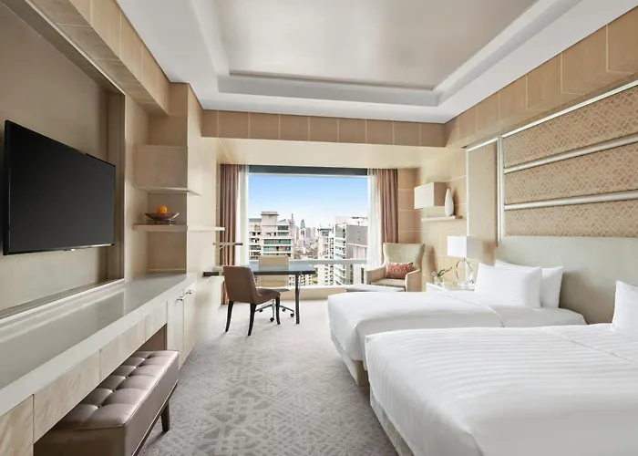 Shangri-La The Fort, Manila Taguig