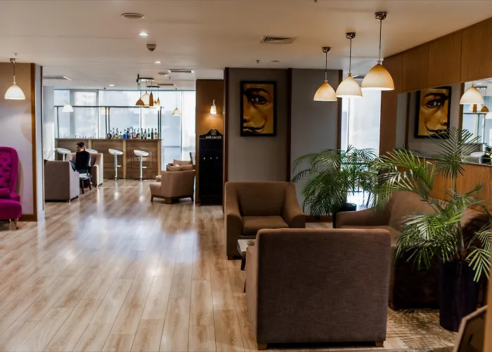 Parkside Hotel&Apartments Bakoe
