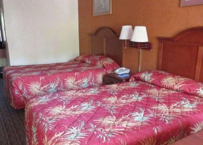 Rodeway Inn Forsyth