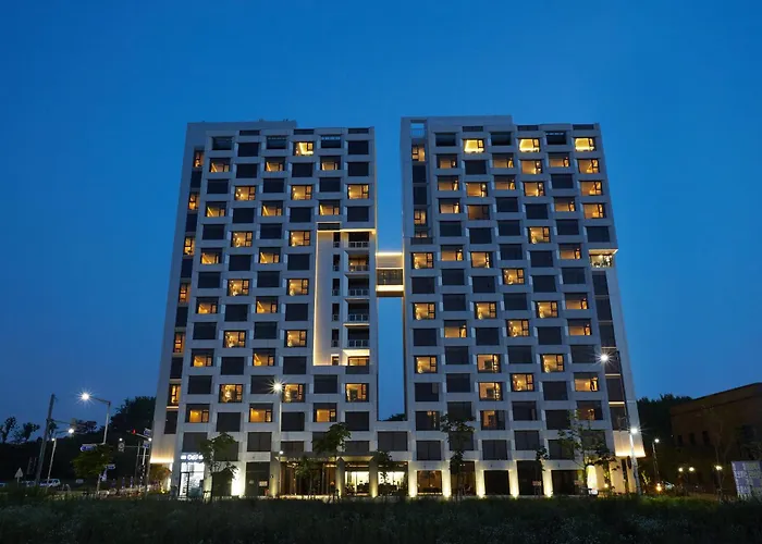 Royal Emporium Incheon Airport Hotel