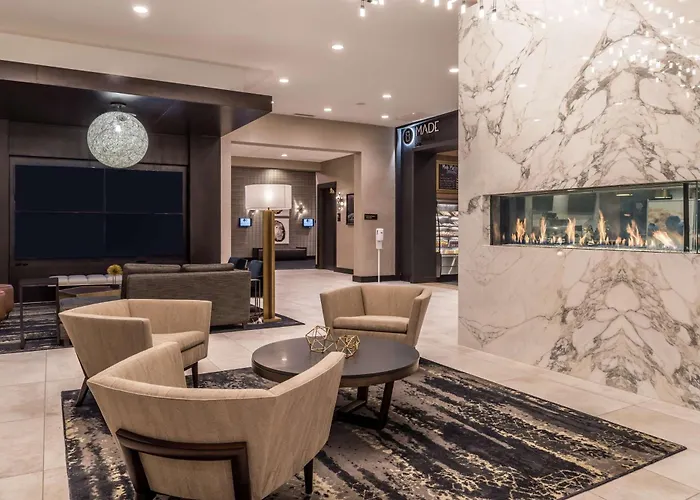 Doubletree By Hilton Lafayette East Hotel